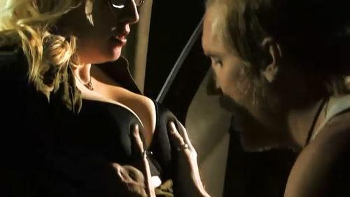 血仓在线观看,揭秘神秘血仓背后的惊悚故事  第3张